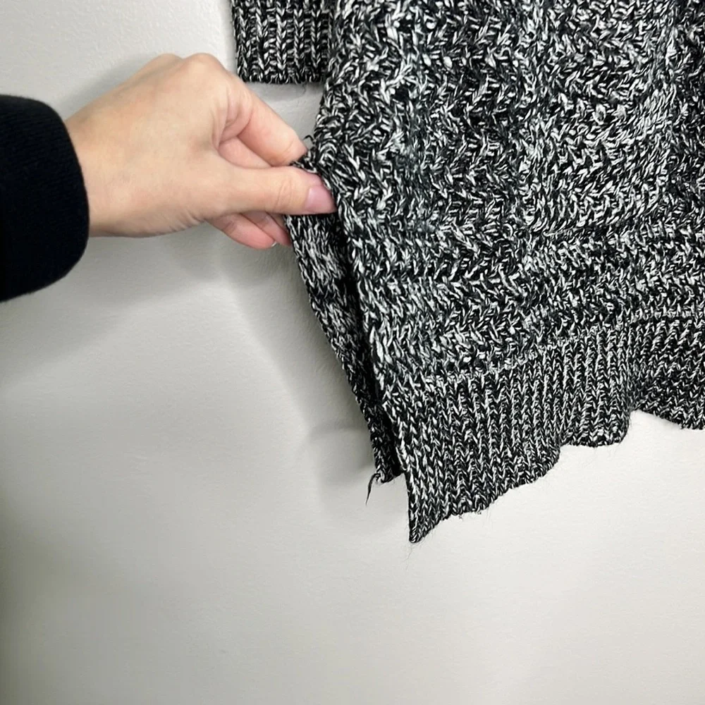 MILLAU Oversized chunky knit large button front Cardigan with pockets size Med